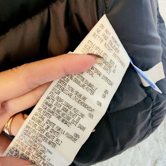 CANADA GOOSE FULLY LINED HOODED ZIP DOWN COAT SIZE SMALL - Picture 11 of 16